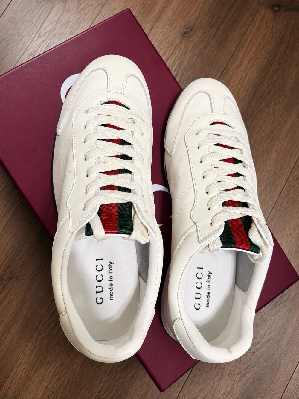 Gucci White Leather Sneakers with Green & Red Web
